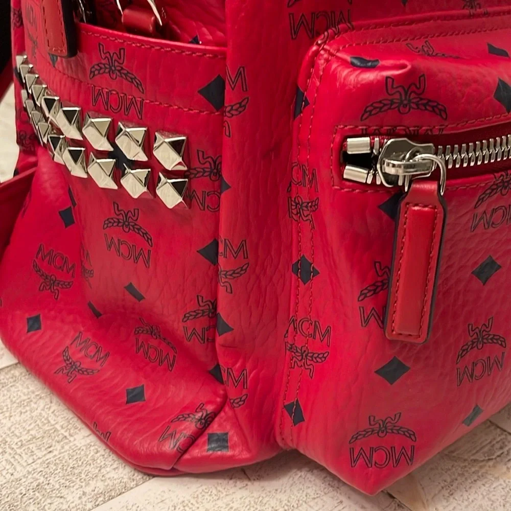 MCM Medium Stark Visetos Stylish Backpack - Picture 3 of 14